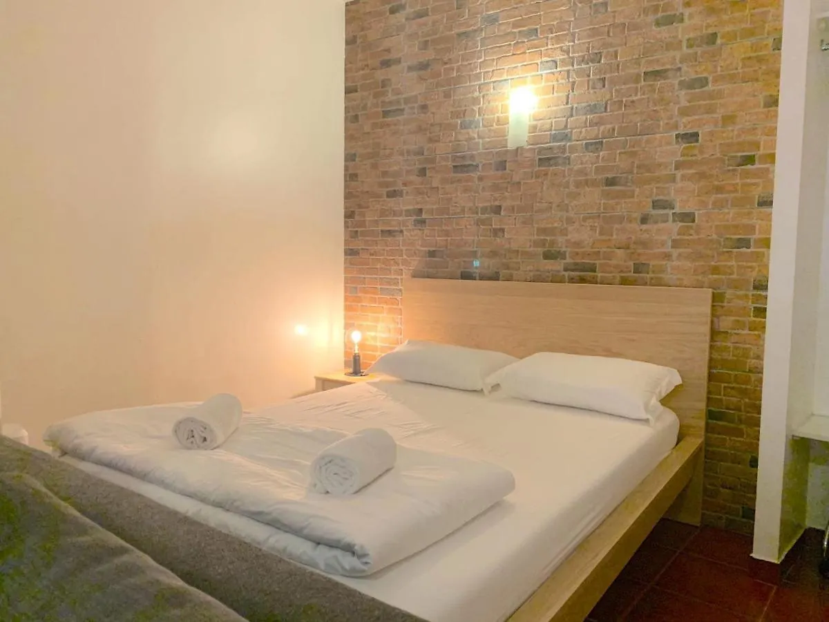 Studio Apartment - Tv Da Madalena 05 Lissabon 0*,