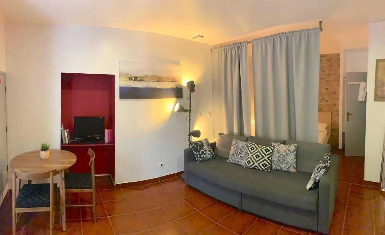 Studio Apartment - Tv Da Madalena 05 Lissabon 0*,  Portugal